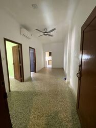 Siglap Centre (D15), Shop House #538109431
